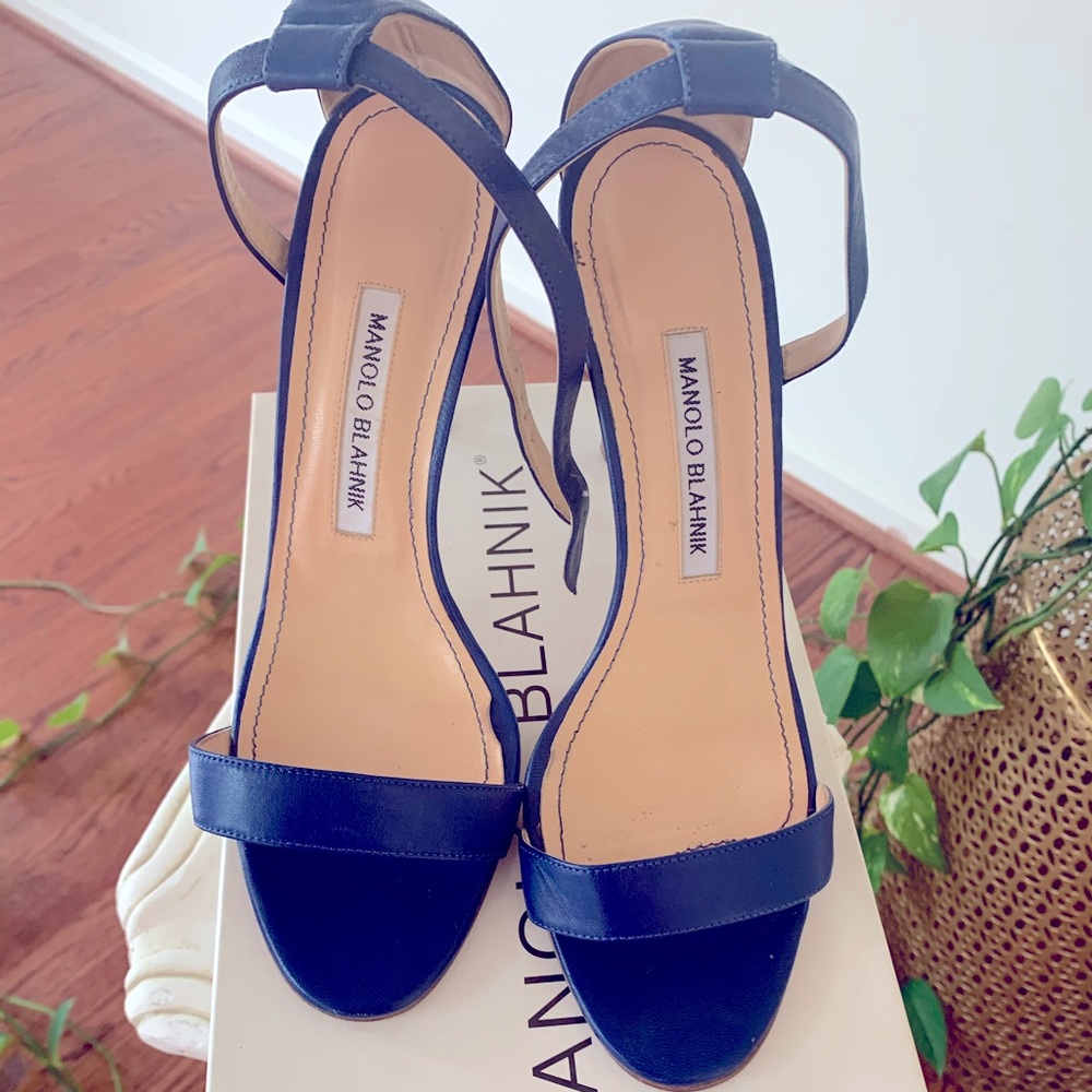 Show your toes this summer! Manolo Blahnik